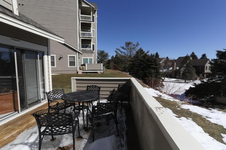 Seven Springs Stonegate 2 Bedroom Standard Condo, Ski-in Out, Sleeps 8! Apartment *