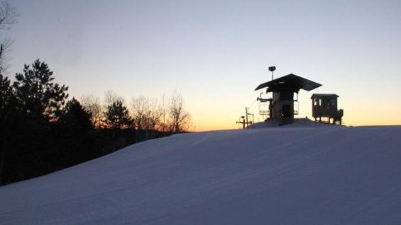 Seven Springs Stonegate 2 Bedroom Standard Condo, Ski-in Out, Sleeps 8! Apartment *